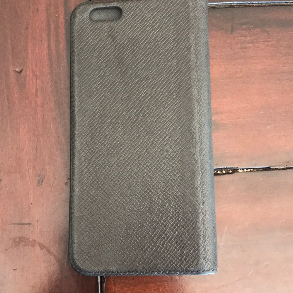 iPhone case - Picture 3 of 5